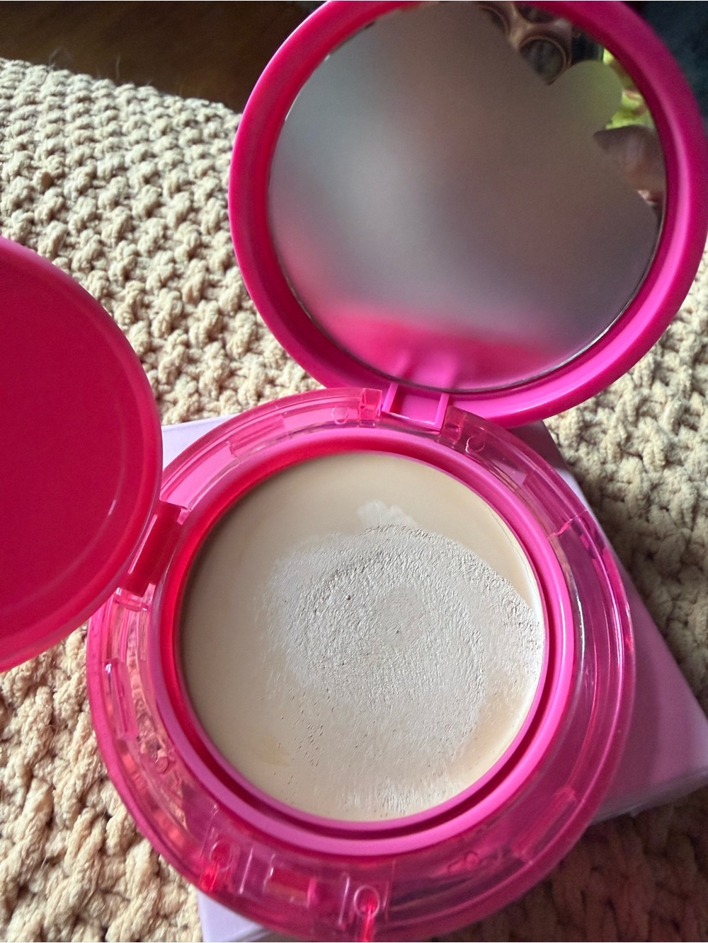 DOLL 10 Compact foundation light - Picture 3 of 5